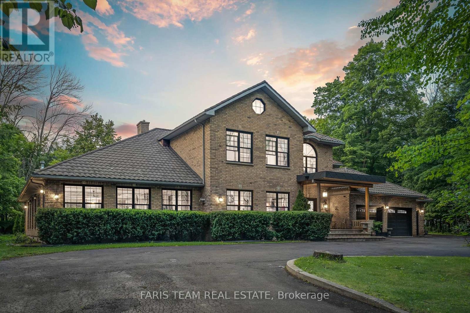 Property at 1826 QUANTZ CRESCENT image 2