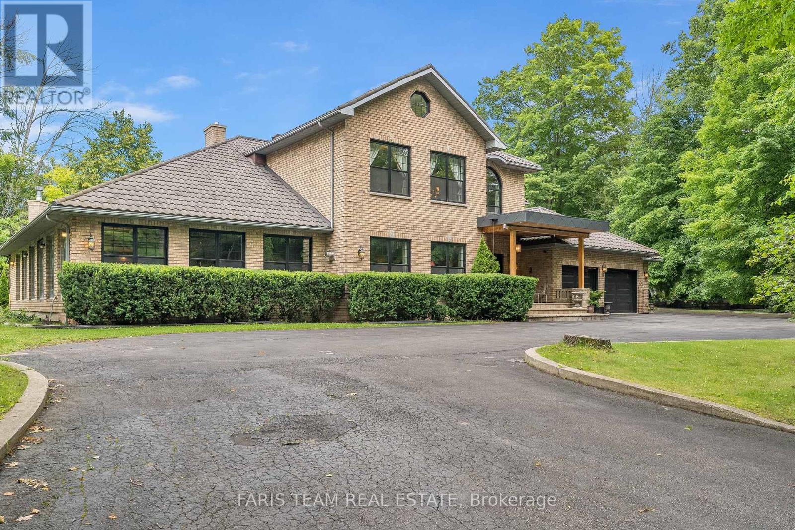 Property at 1826 QUANTZ CRESCENT image 4