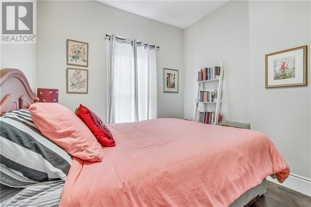 19 York Street, St. Catharines, Ontario  L2R 6B7 - Photo 12 - 40742104