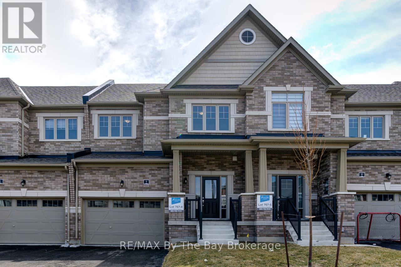 Property at 8 FEDERICA CRESCENT image 1