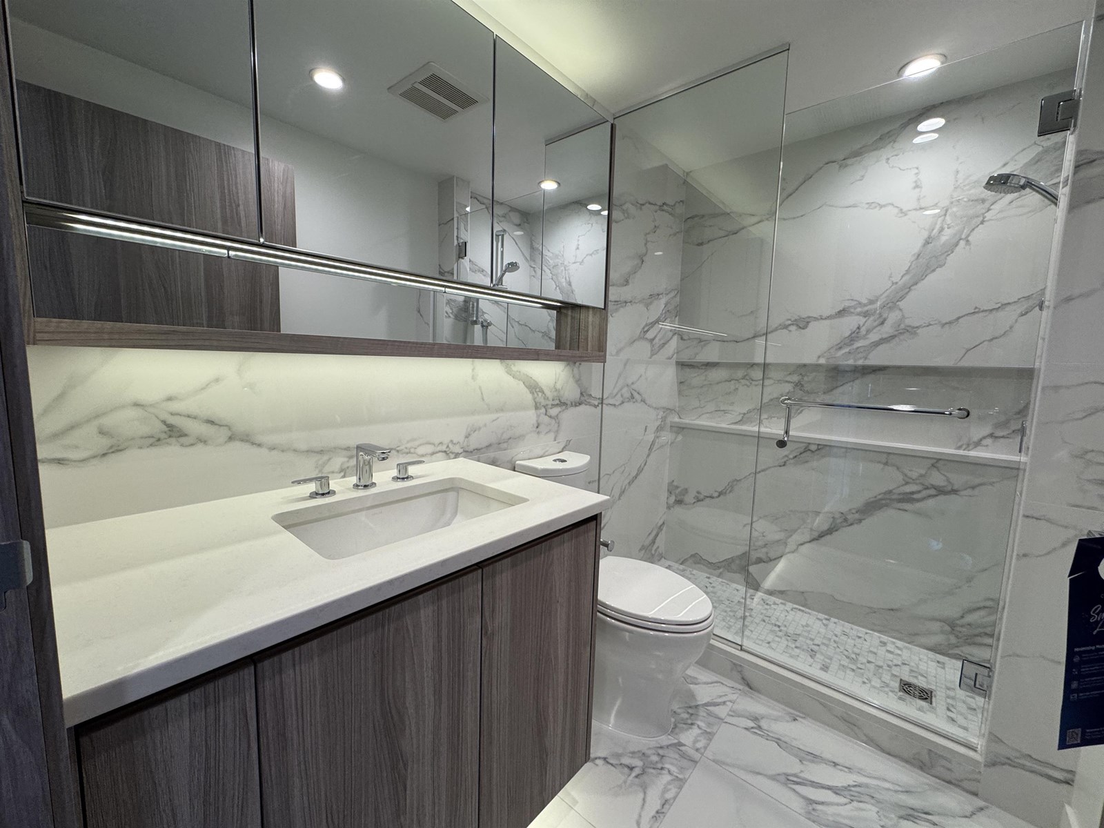 2409 13768 100 Avenue, Surrey, British Columbia  V3T 0V2 - Photo 5 - R3016681