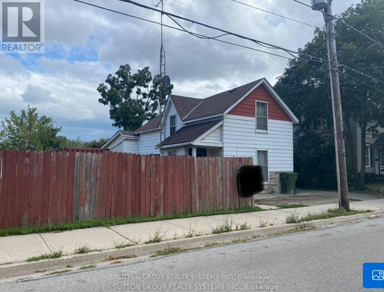 392 Pearl Street, Milton (Om Old Milton), Ontario  L9T 1M8 - Photo 2 - W12227347
