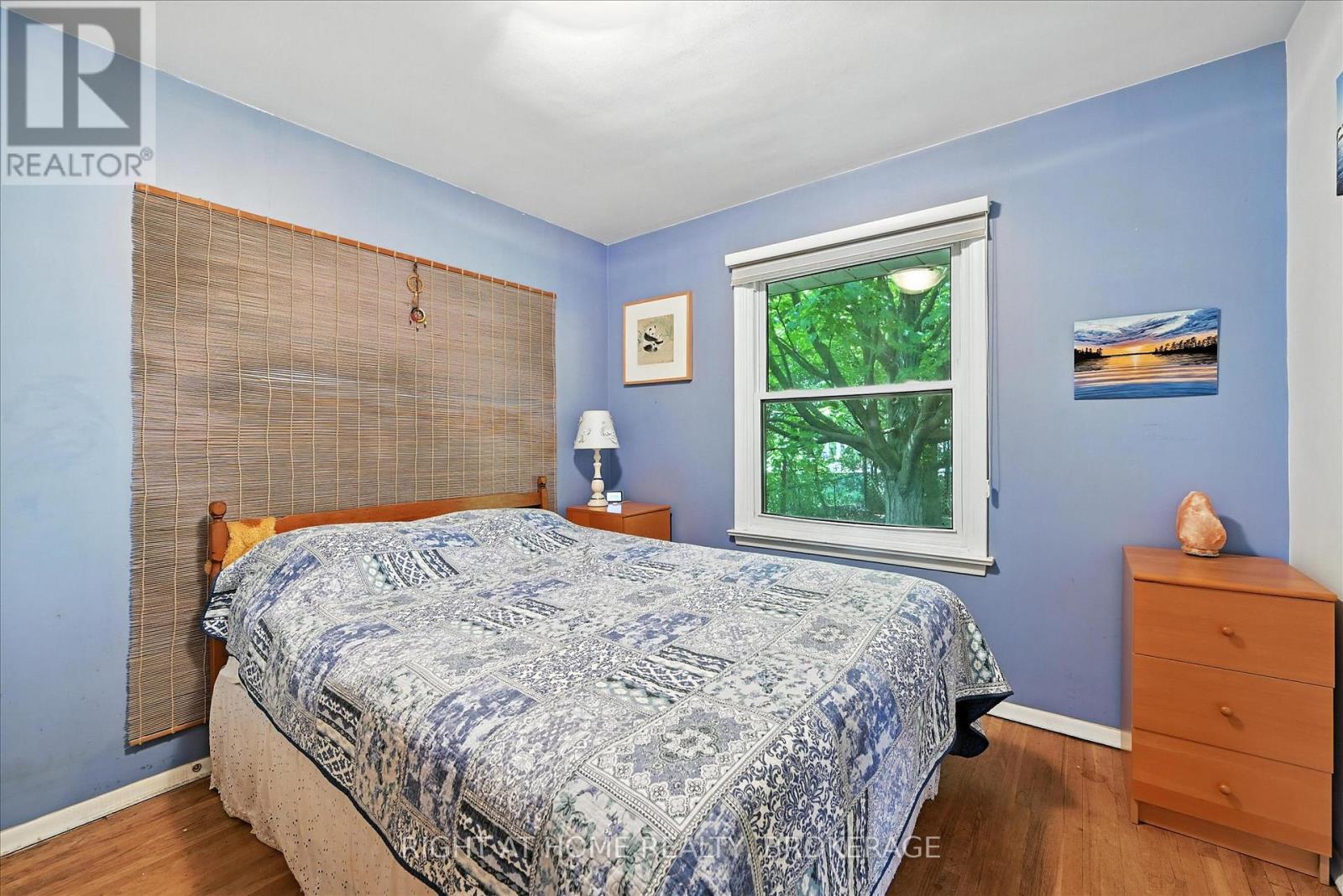 542 Trudale Court, Oakville (Wo West), Ontario  L6L 4H1 - Photo 12 - W12227387