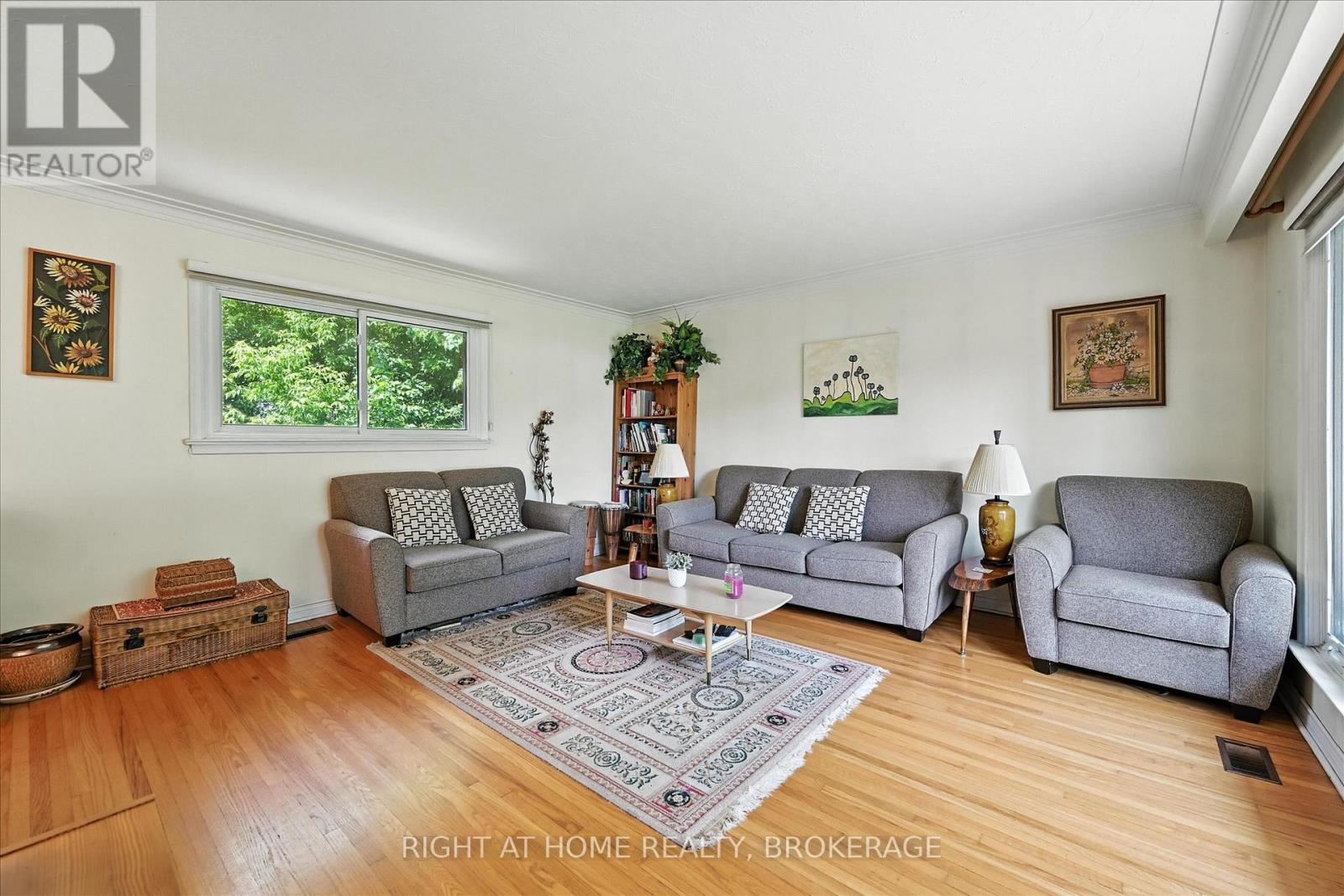 Property at 542 TRUDALE COURT image 4