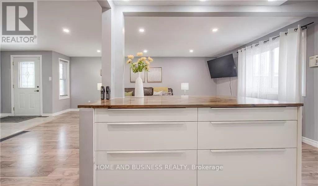 162 Carter Crescent, Cambridge, Ontario  N1R 6A9 - Photo 17 - X12227290