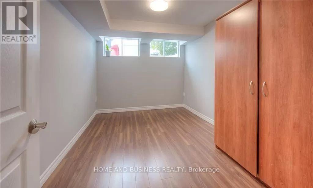 162 Carter Crescent, Cambridge, Ontario  N1R 6A9 - Photo 32 - X12227290
