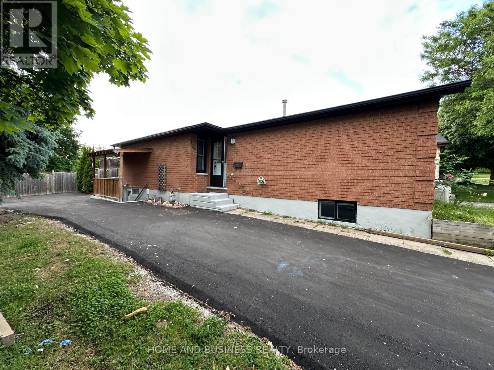 162 Carter Crescent, Cambridge, Ontario  N1R 6A9 - Photo 34 - X12227290