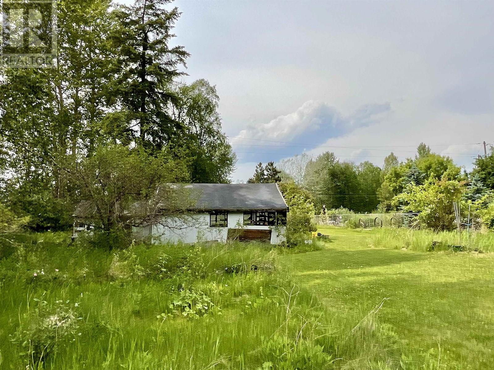 Property at 537 WILLOW STREET image 3