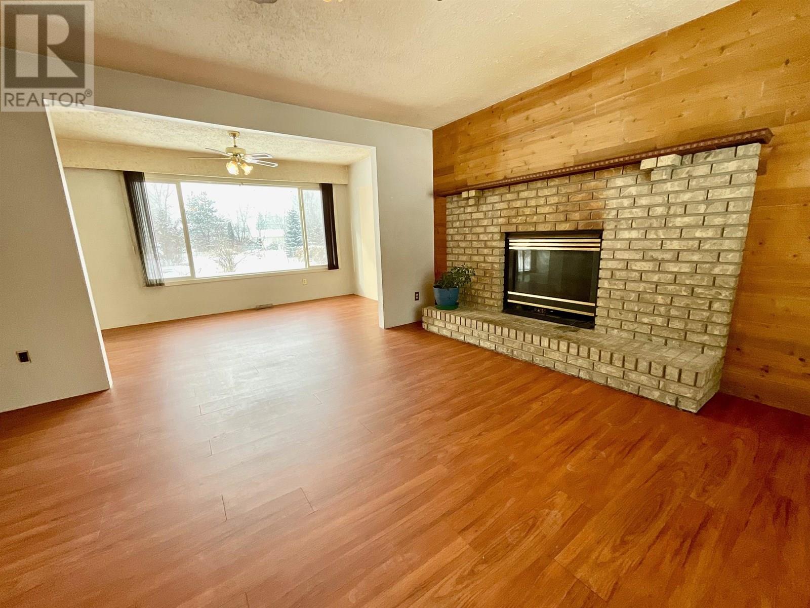 Property at 537 WILLOW STREET image 4