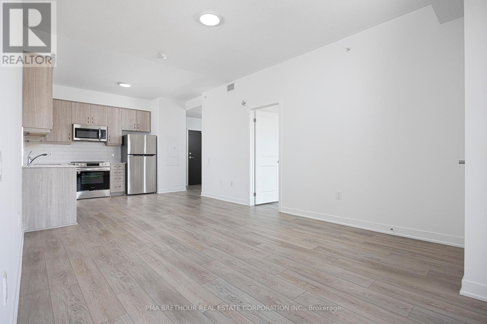 Property at 314 - 385 ARCTIC RED DRIVE image 3