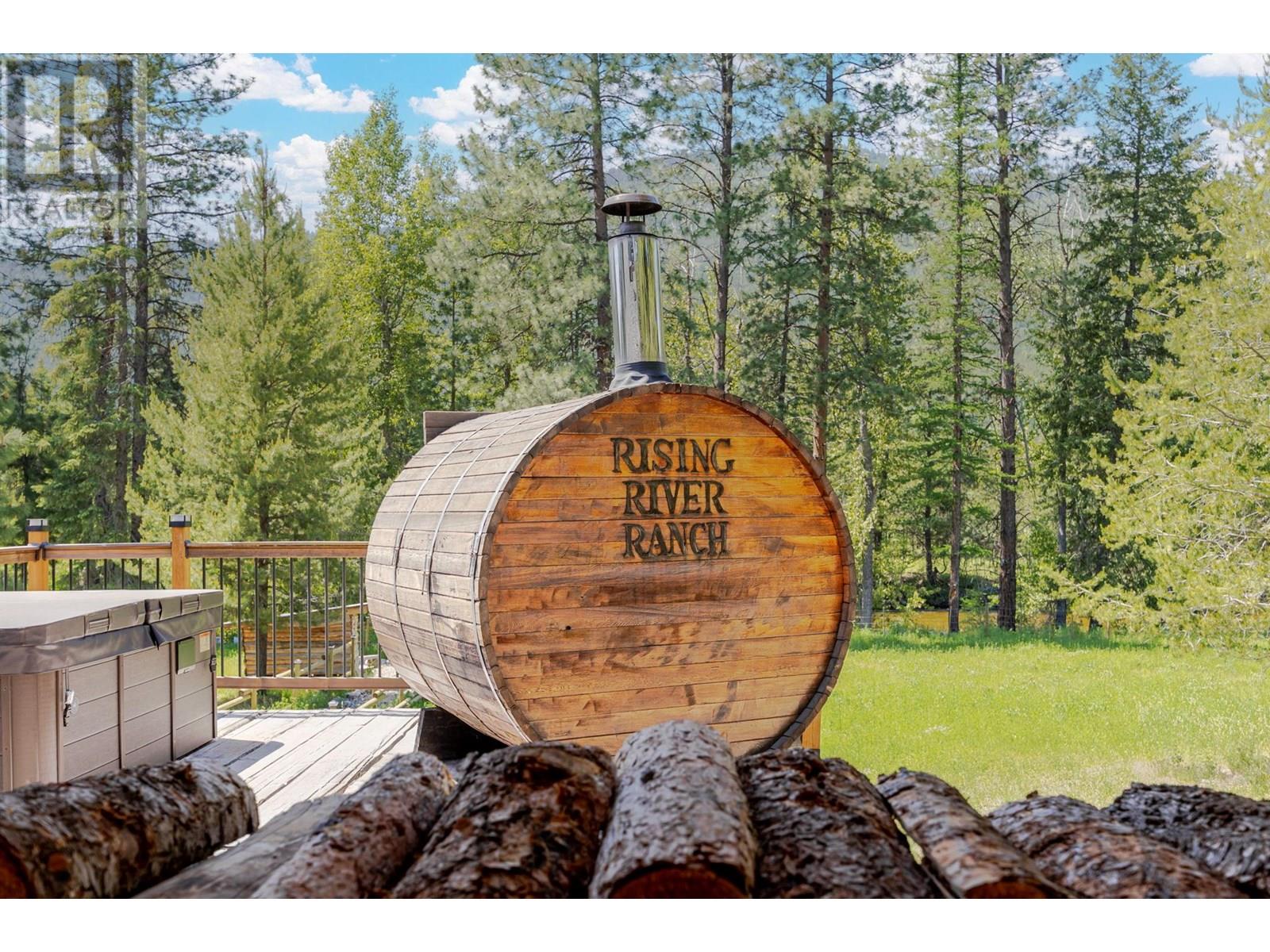 6241 33 Highway, Carmi, British Columbia  V0H 1A0 - Photo 6 - 10350815