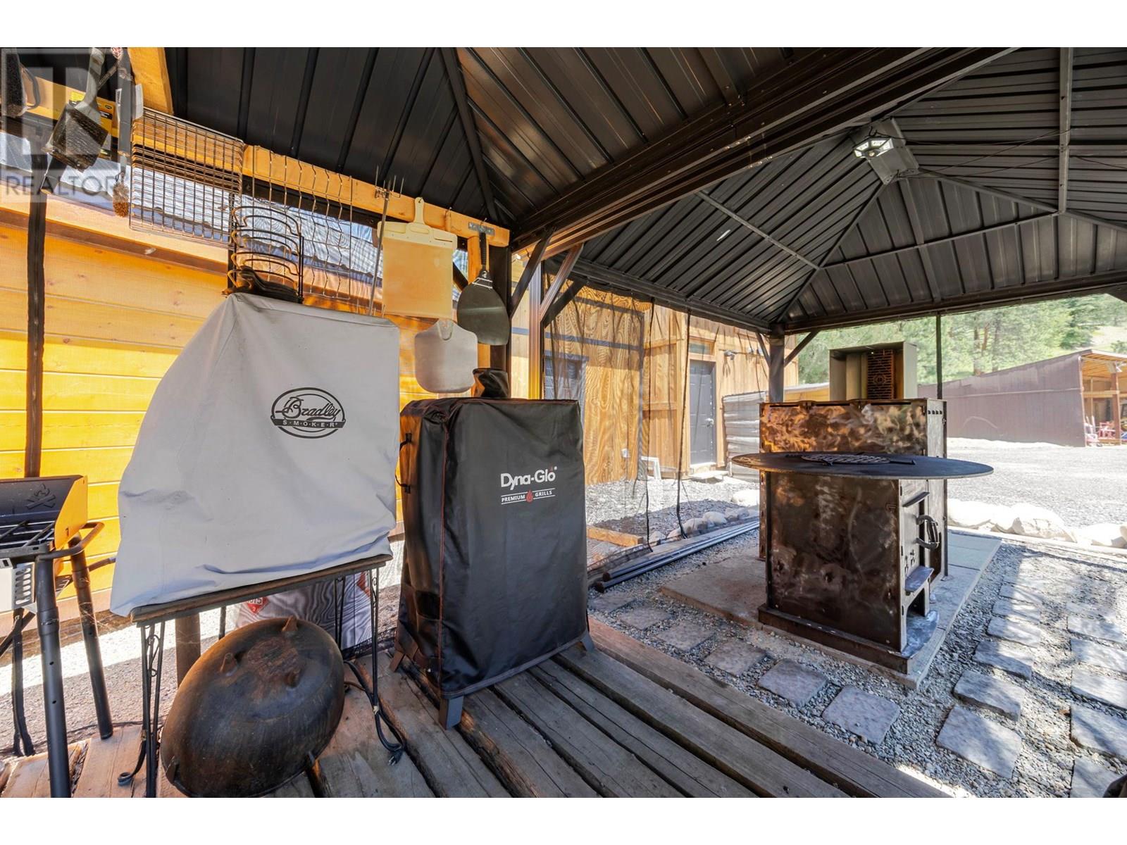 6241 33 Highway, Carmi, British Columbia  V0H 1A0 - Photo 58 - 10350815