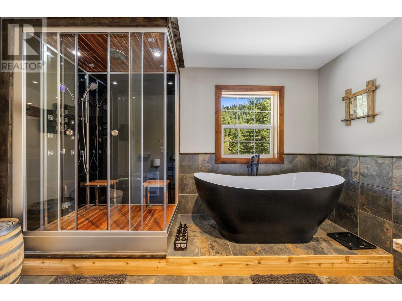 6241 33 Highway, Carmi, British Columbia  V0H 1A0 - Photo 41 - 10350815