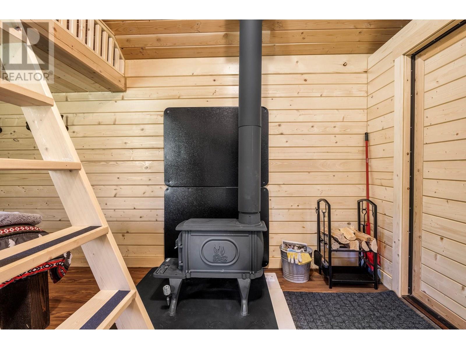 6241 33 Highway, Carmi, British Columbia  V0H 1A0 - Photo 51 - 10350815