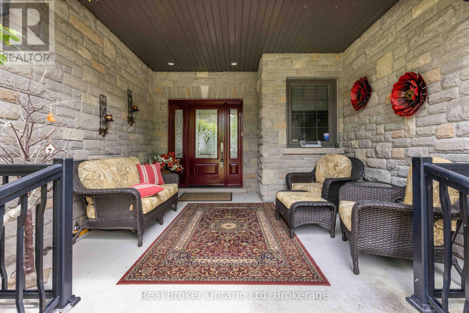 361 Balmy Beach Road, Georgian Bluffs, Ontario  N4K 5N4 - Photo 7 - X12218936