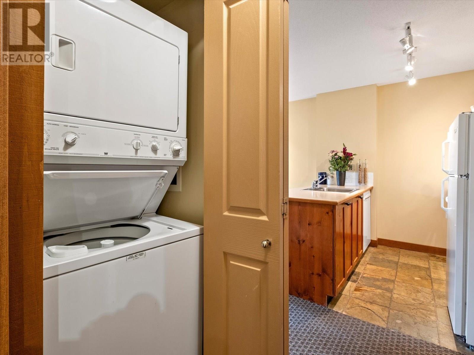 511 4660 Blackcomb Way, Whistler, British Columbia  V0N 1B4 - Photo 8 - R3016138