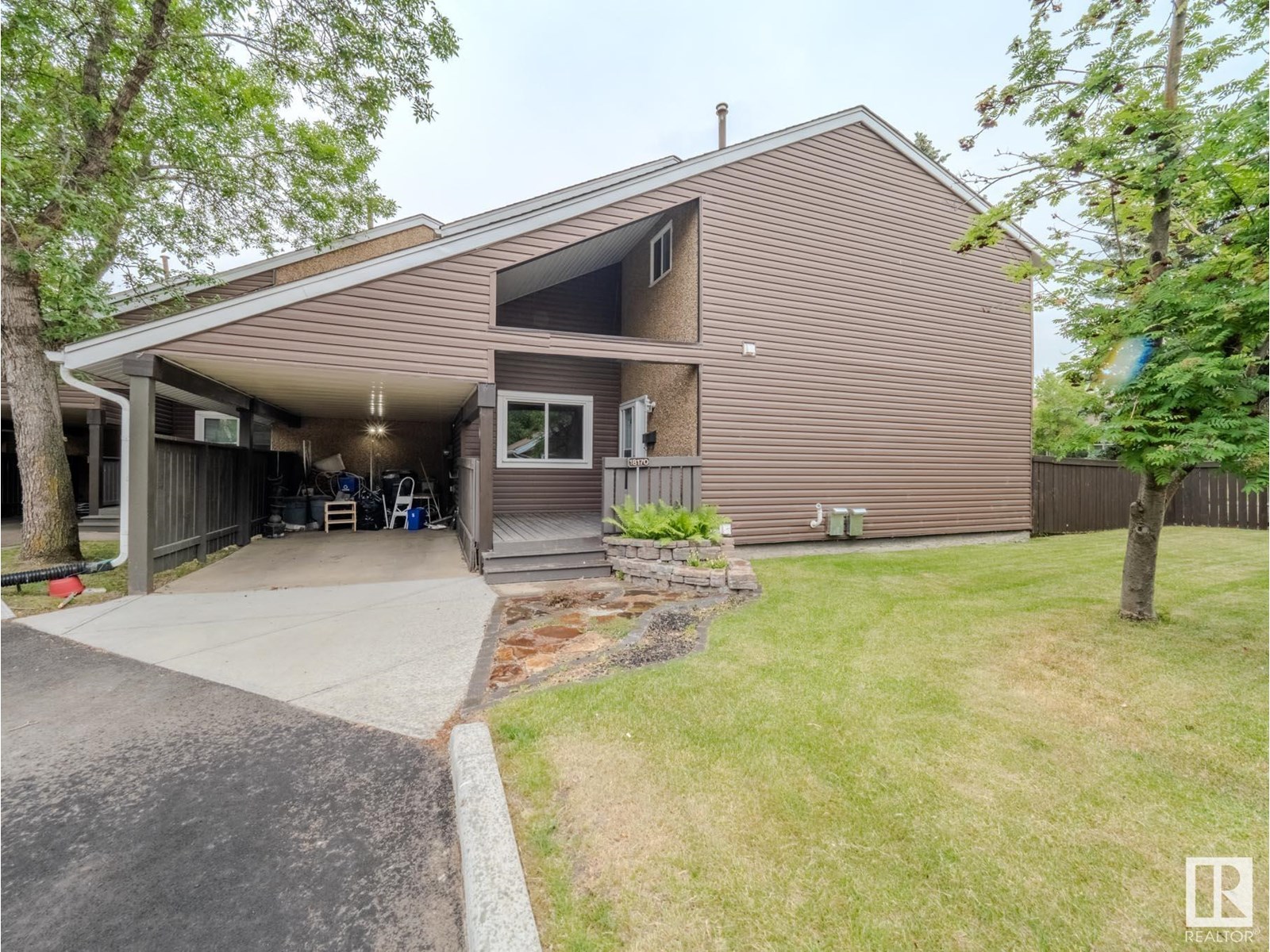 Property at 18170 96 AV NW image 2