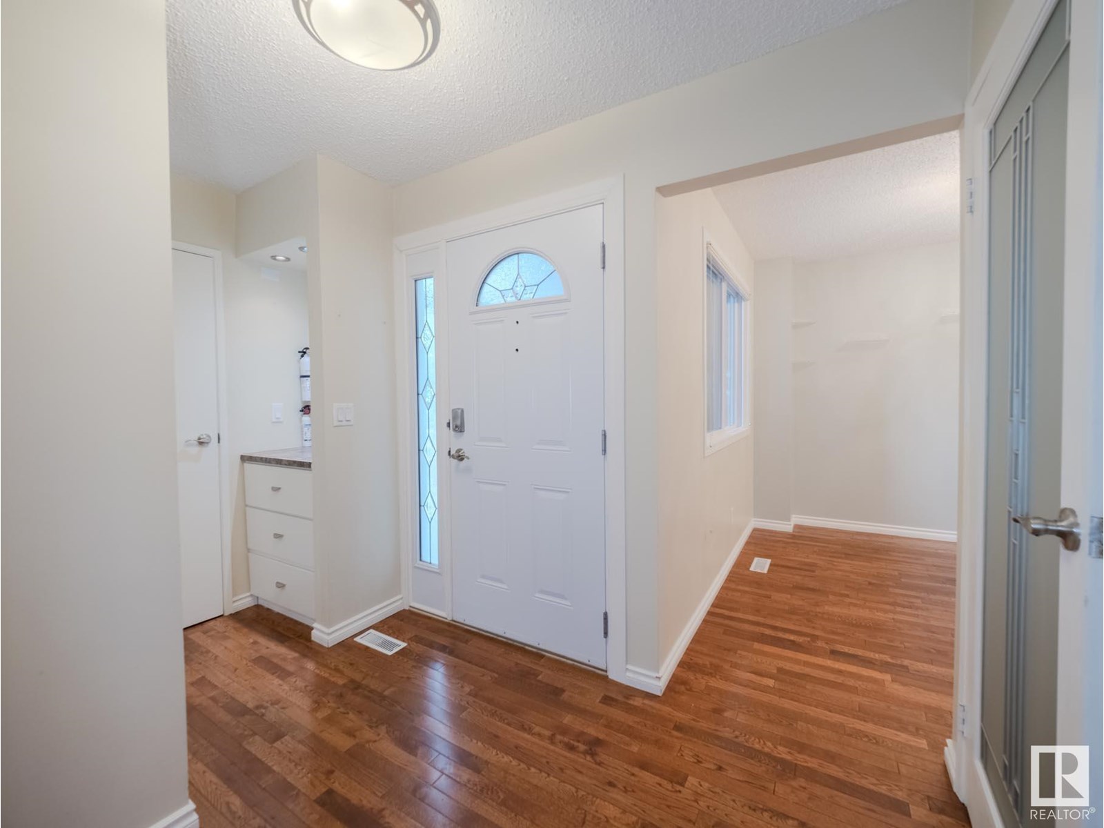 Property at 18170 96 AV NW image 3