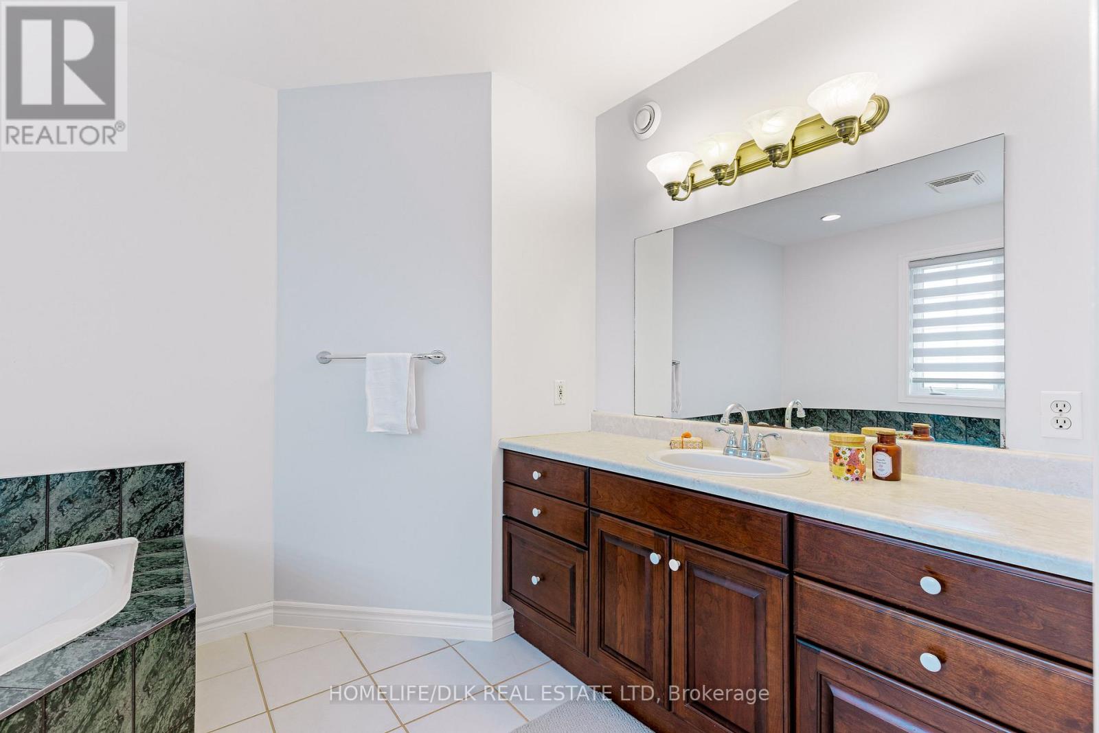 590 Mohini Place, Kingston, Ontario  K7M 8X1 - Photo 32 - X12227571