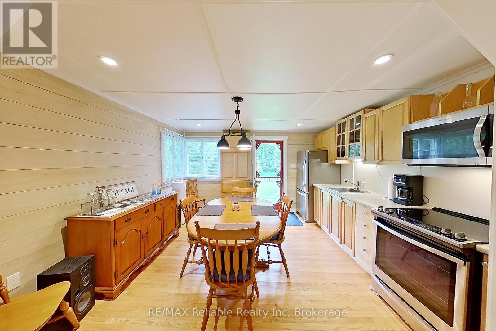 75547 Elliot Street, Bluewater, Ontario  N0M 1G0 - Photo 11 - X12227580