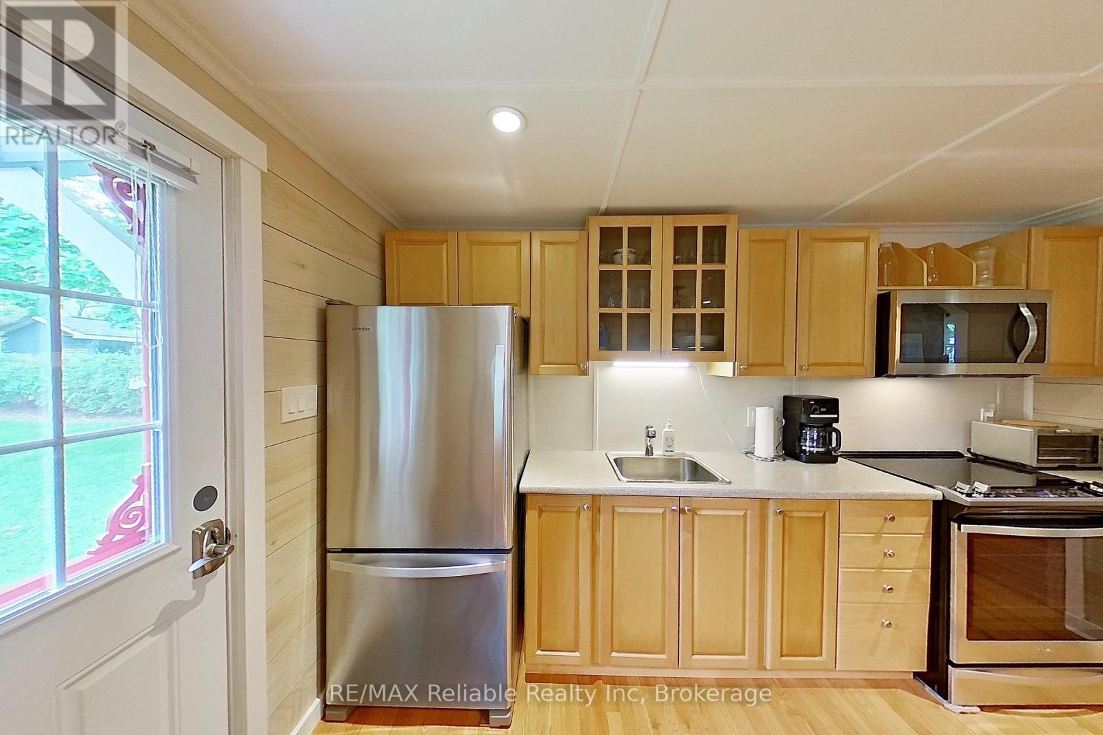 75547 Elliot Street, Bluewater, Ontario  N0M 1G0 - Photo 12 - X12227580