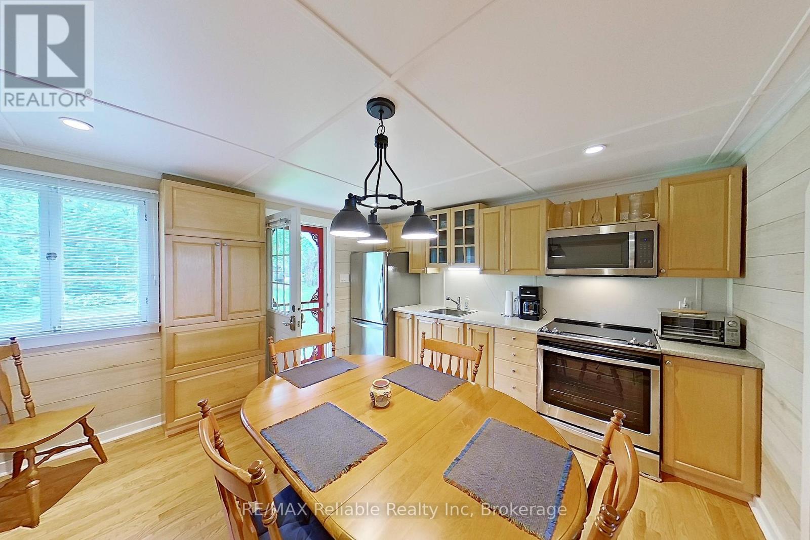 75547 Elliot Street, Bluewater, Ontario  N0M 1G0 - Photo 15 - X12227580