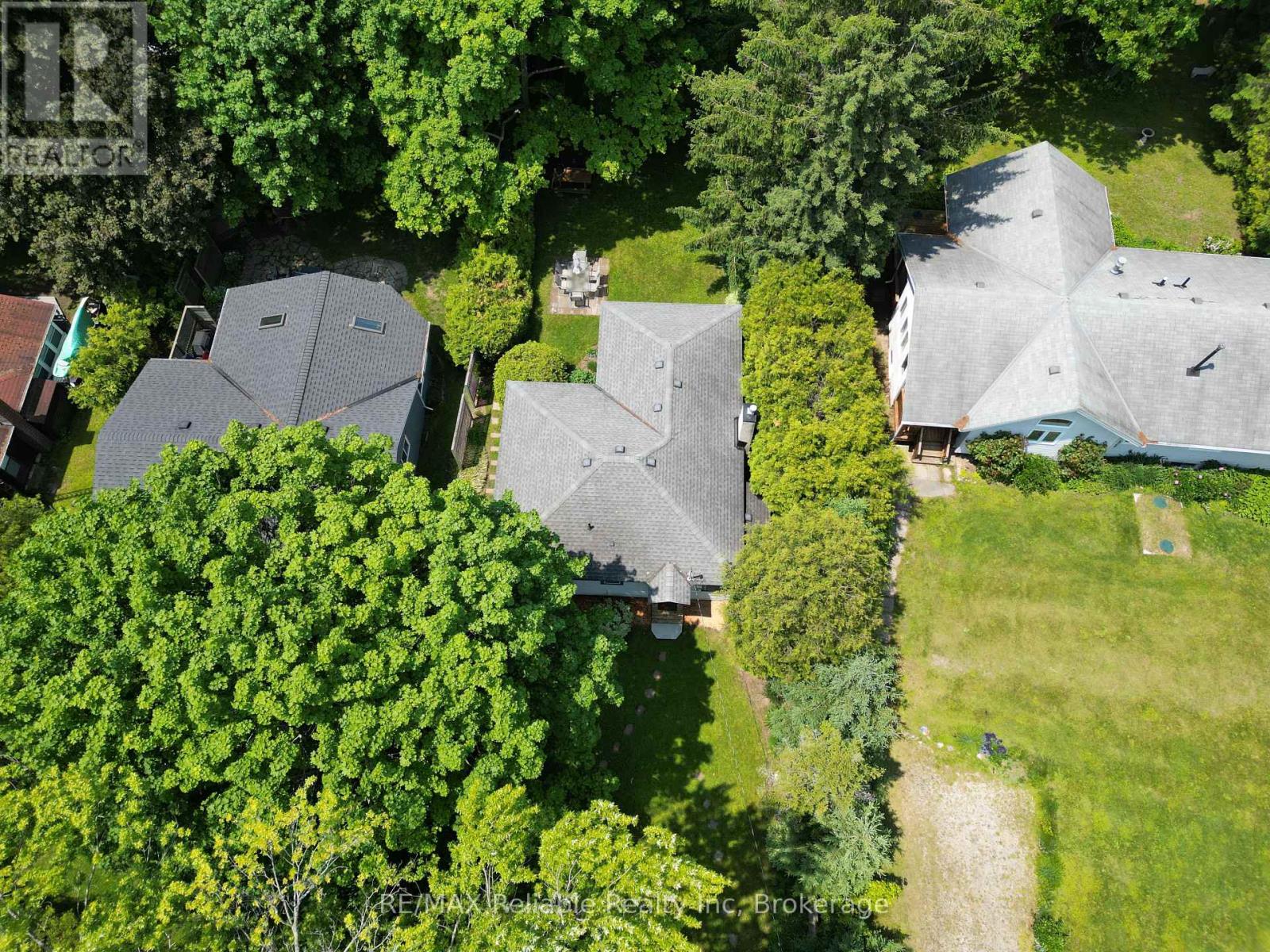 75547 Elliot Street, Bluewater, Ontario  N0M 1G0 - Photo 39 - X12227580