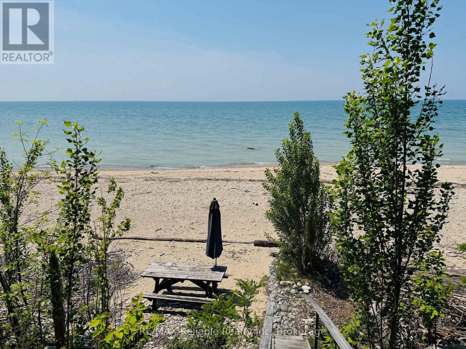 75547 Elliot Street, Bluewater, Ontario  N0M 1G0 - Photo 47 - X12227580