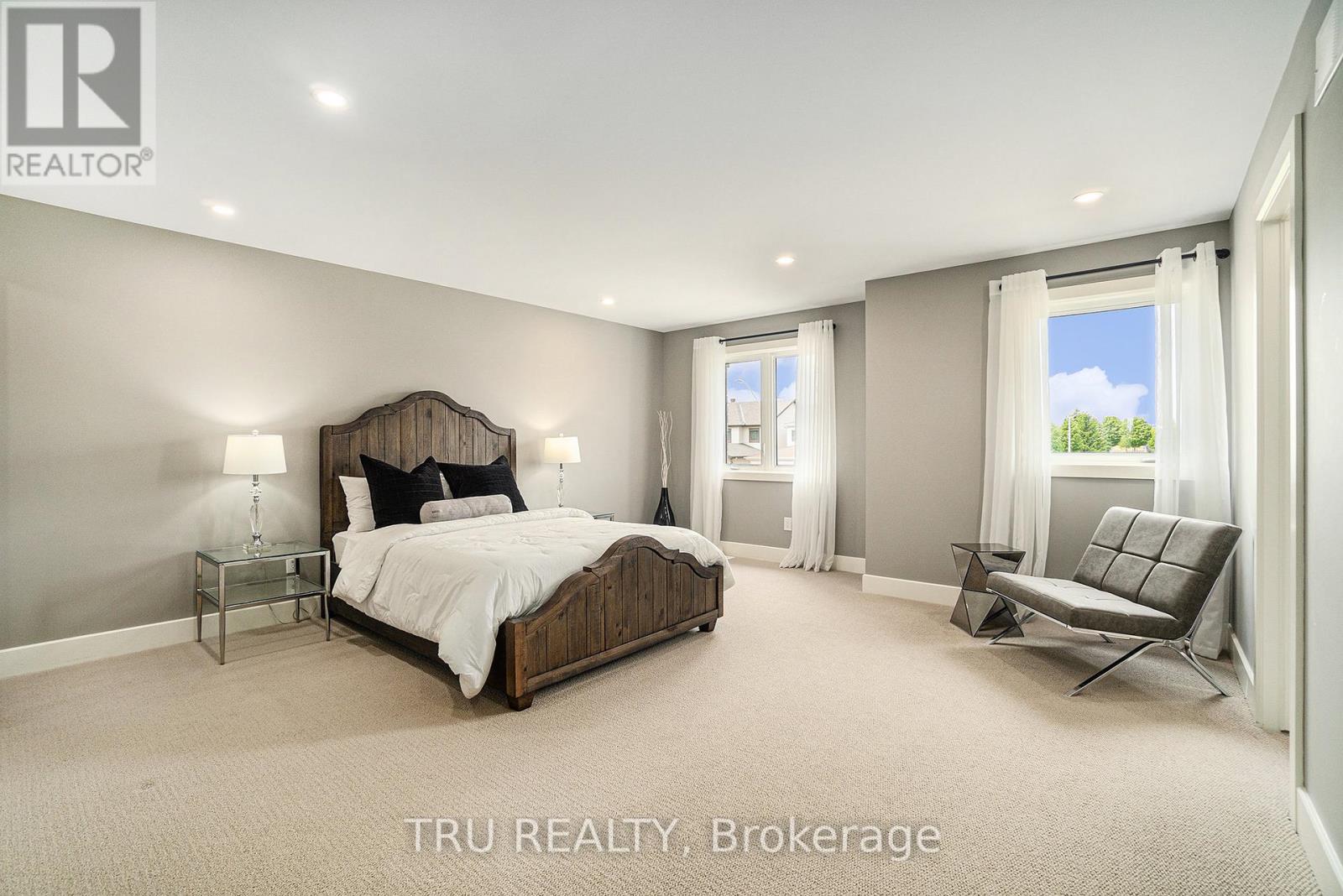 670 Parade Drive, Ottawa, Ontario  K2S 1B8 - Photo 12 - X12227572