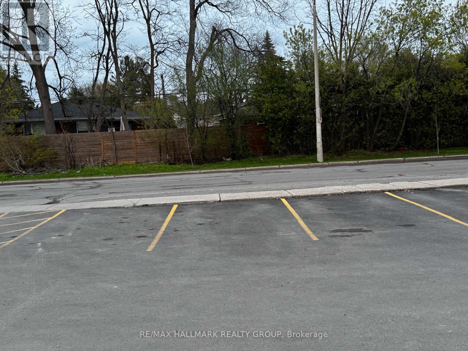 2182 Lamira Street, Ottawa, Ontario  K1H 8L4 - Photo 11 - X12227603