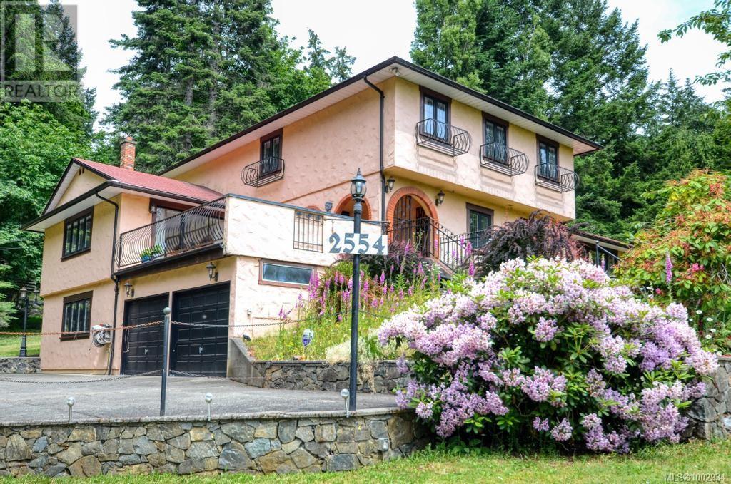 2554 Bukin Dr E, Highlands, British Columbia