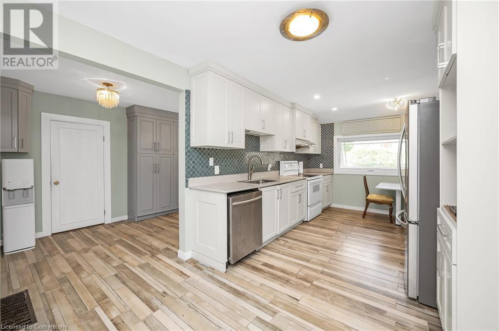 85 Robinhood Drive, Dundas, Ontario  L9H 4G2 - Photo 8 - 40741472