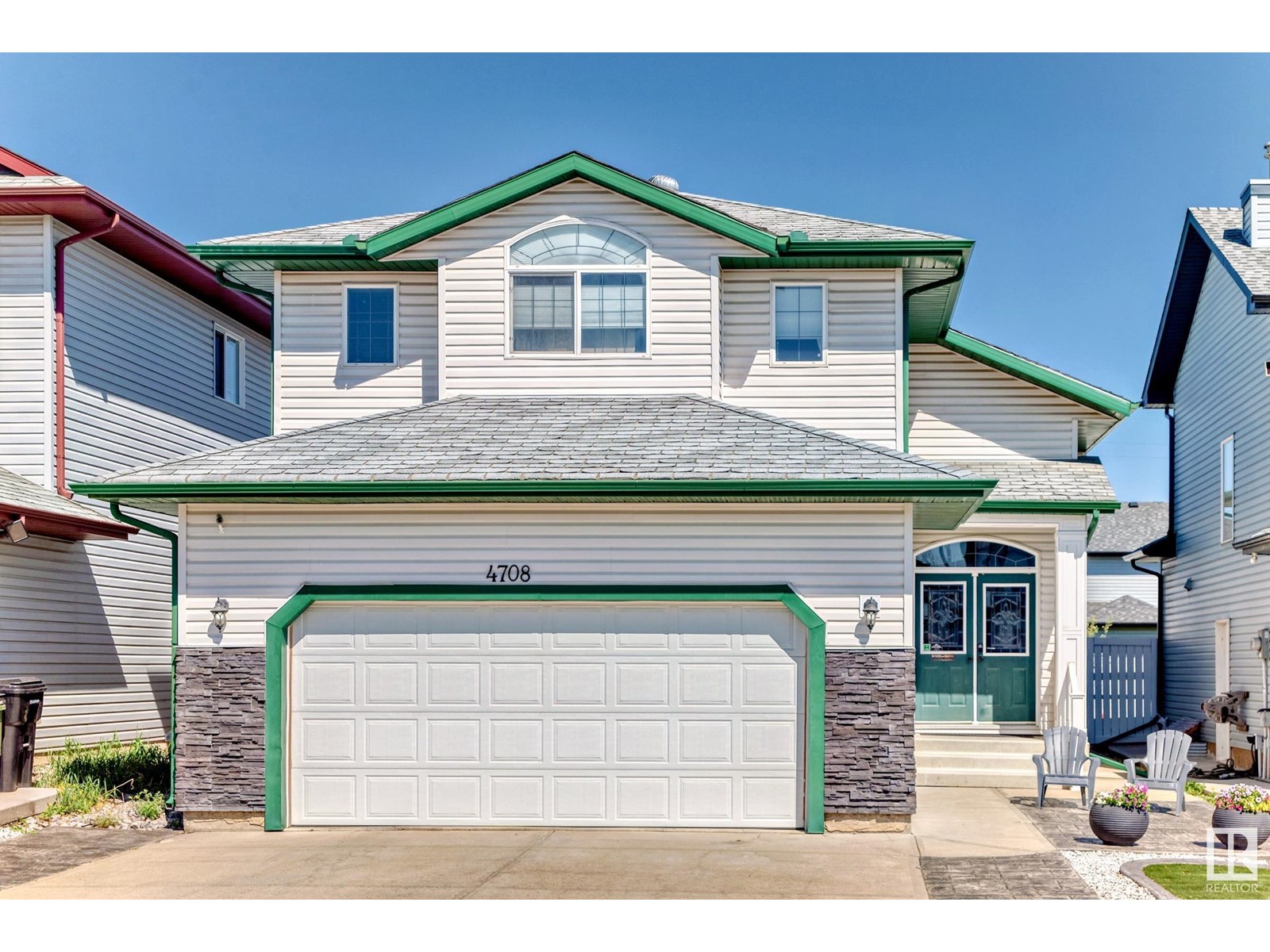 Property at 4708 164 AV NW image 2
