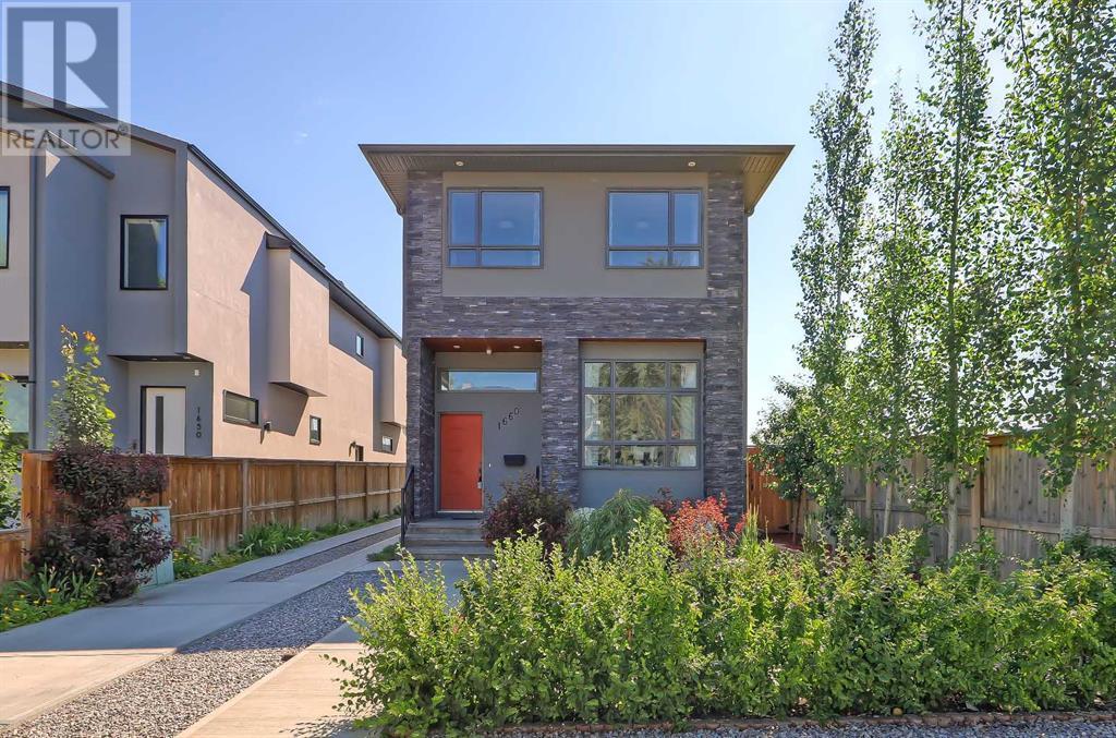 Property at 1660 42 Street SW image 1
