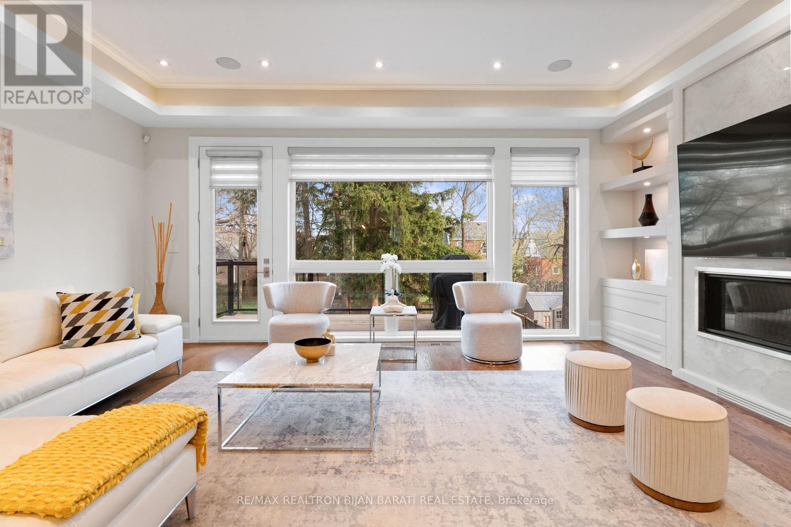 Property at 109 KINGSDALE AVENUE image 5