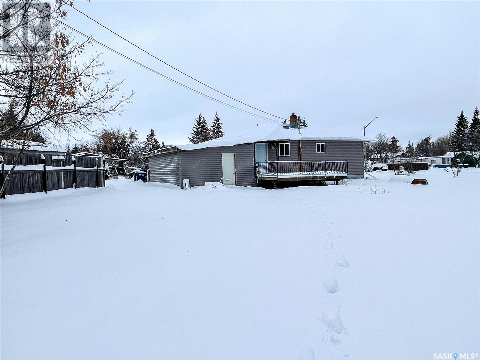 604 Sergent Avenue E, Meadow Lake, Saskatchewan  S9X 1H8 - Photo 11 - SK009799