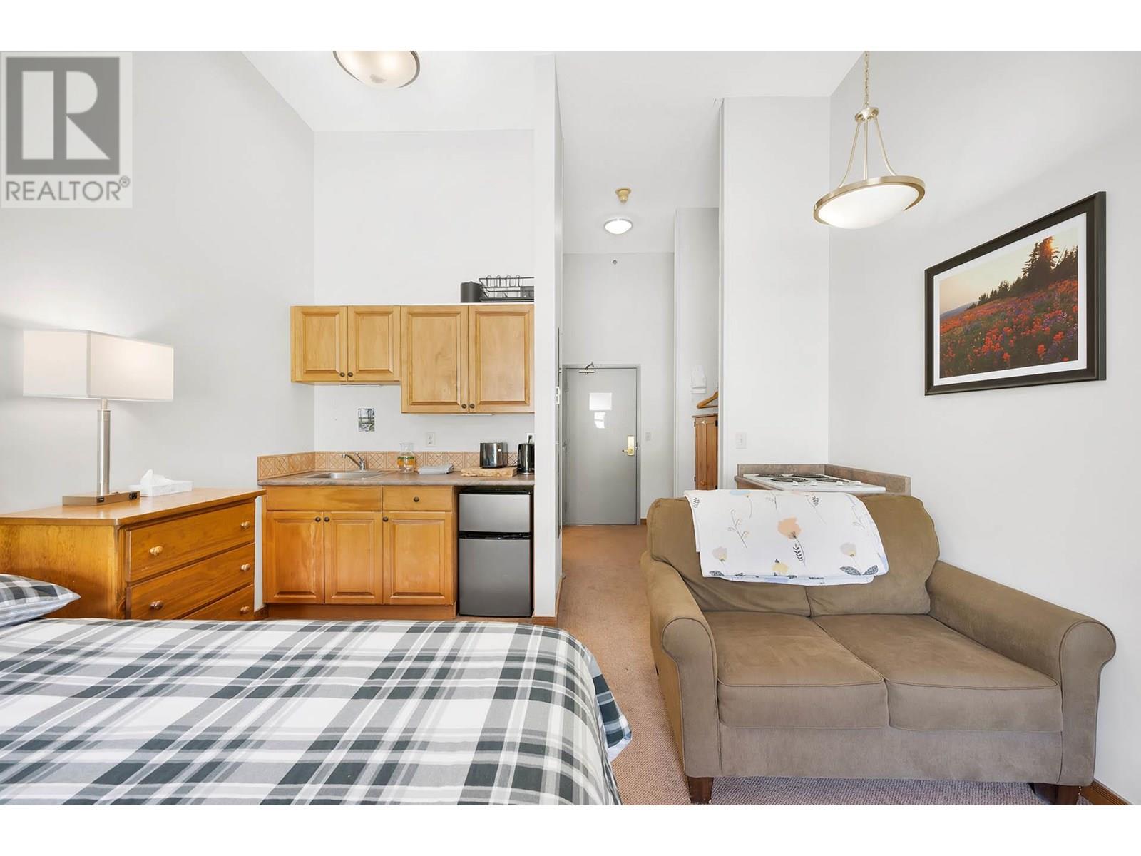 3160 CREEKSIDE Way Unit# 410 Sun Peaks Photo 9