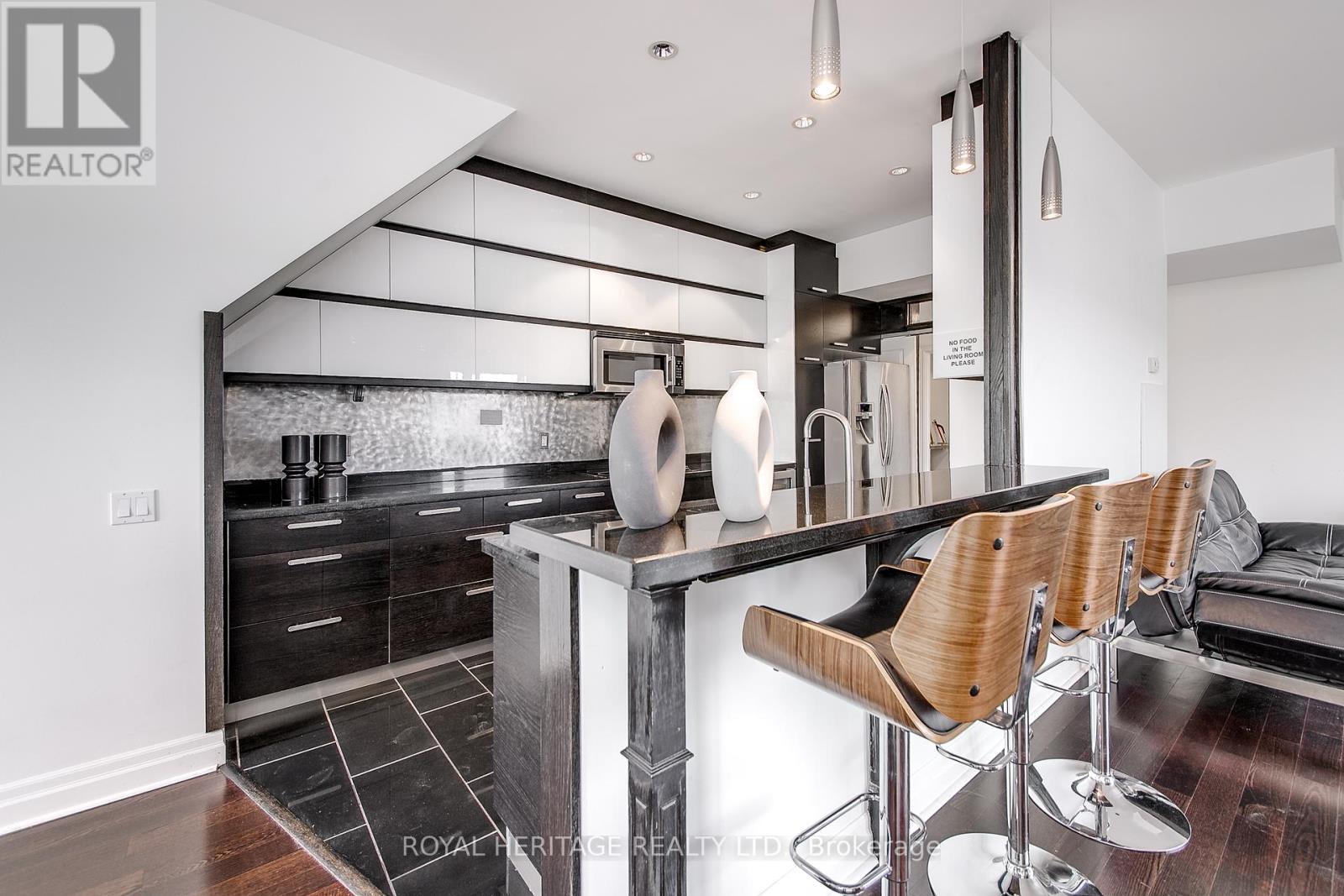 605 - 130 Steamship Bay Road, Gravenhurst (Muskoka (S)), Ontario  P1P 1Z9 - Photo 18 - X12227696