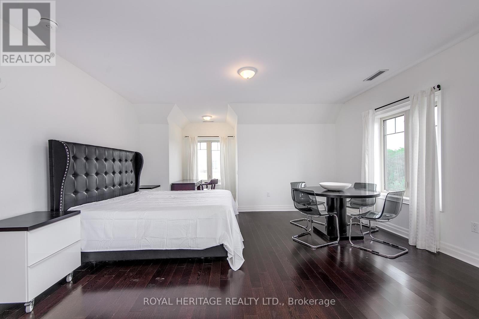 605 - 130 Steamship Bay Road, Gravenhurst (Muskoka (S)), Ontario  P1P 1Z9 - Photo 36 - X12227696