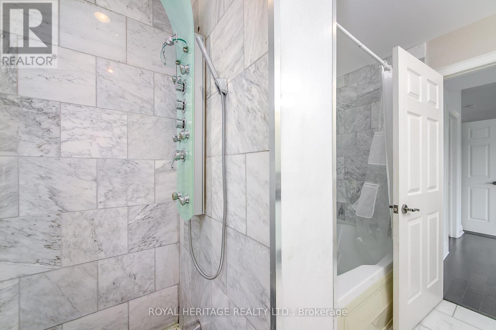 605 - 130 Steamship Bay Road, Gravenhurst (Muskoka (S)), Ontario  P1P 1Z9 - Photo 39 - X12227696
