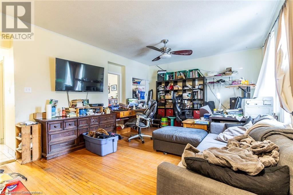 Property at 46 SHANLEY Street image 5