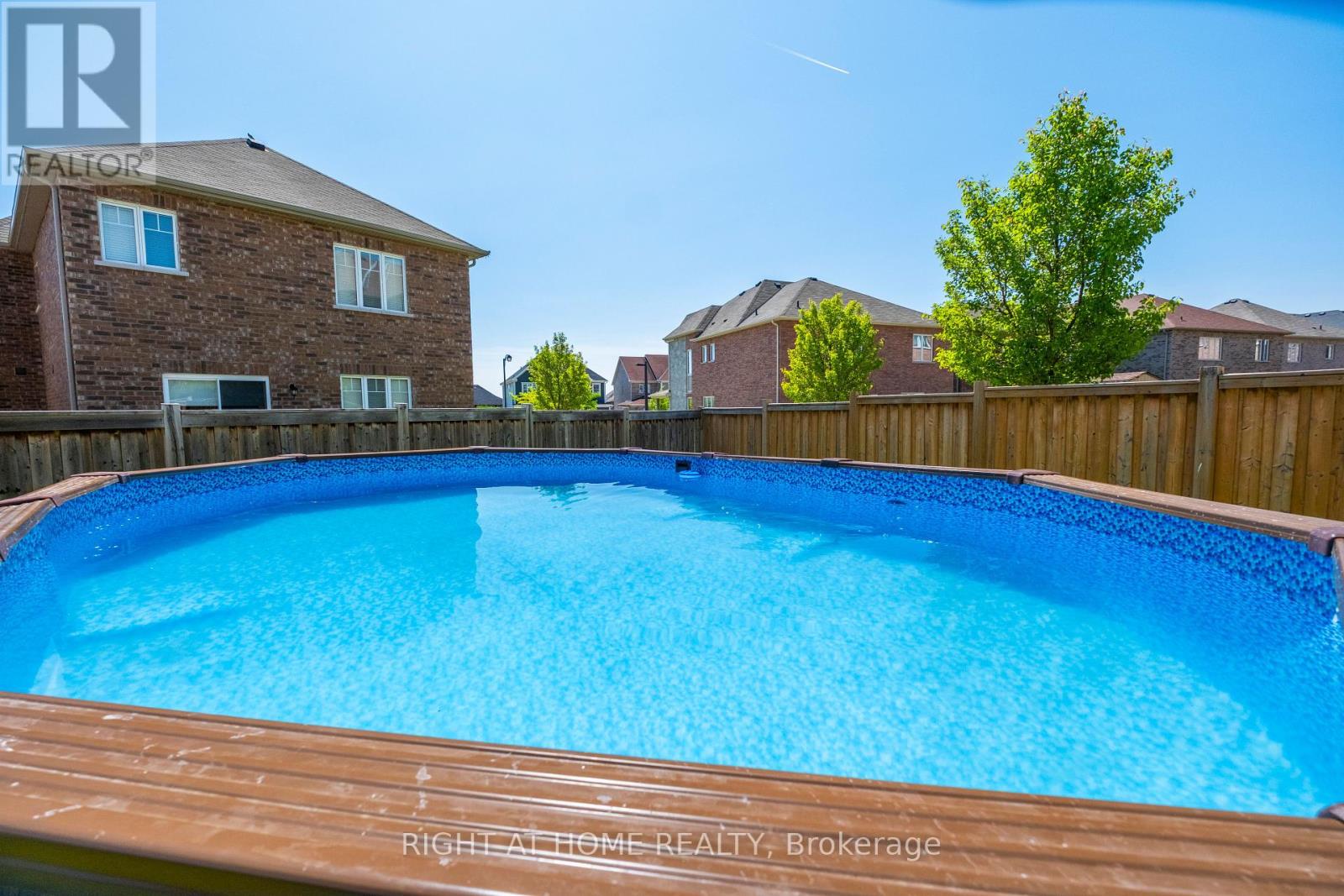1381 Lormel Gate Avenue, Innisfil (Lefroy), Ontario  L0L 1W0 - Photo 39 - N12227474