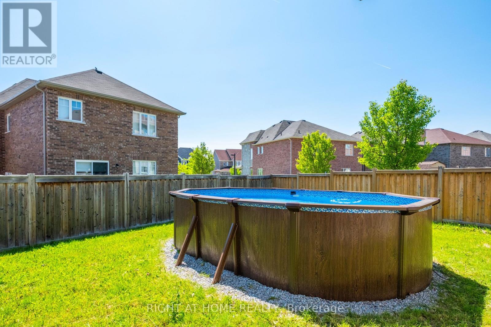 1381 Lormel Gate Avenue, Innisfil (Lefroy), Ontario  L0L 1W0 - Photo 44 - N12227474