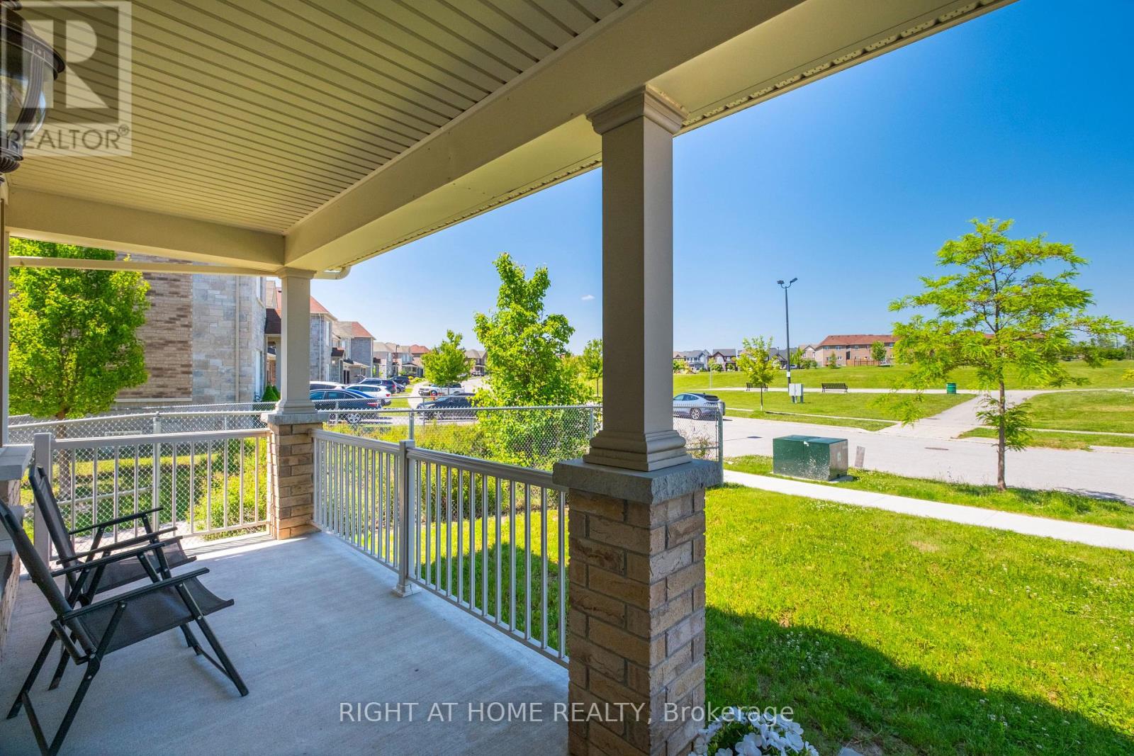 1381 Lormel Gate Avenue, Innisfil (Lefroy), Ontario  L0L 1W0 - Photo 45 - N12227474