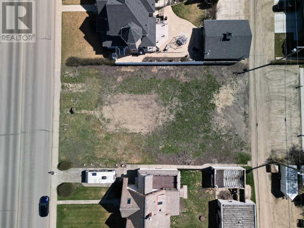 5331 50 Avenue, Lacombe, Alberta  T4L 1S6 - Photo 5 - A2200250