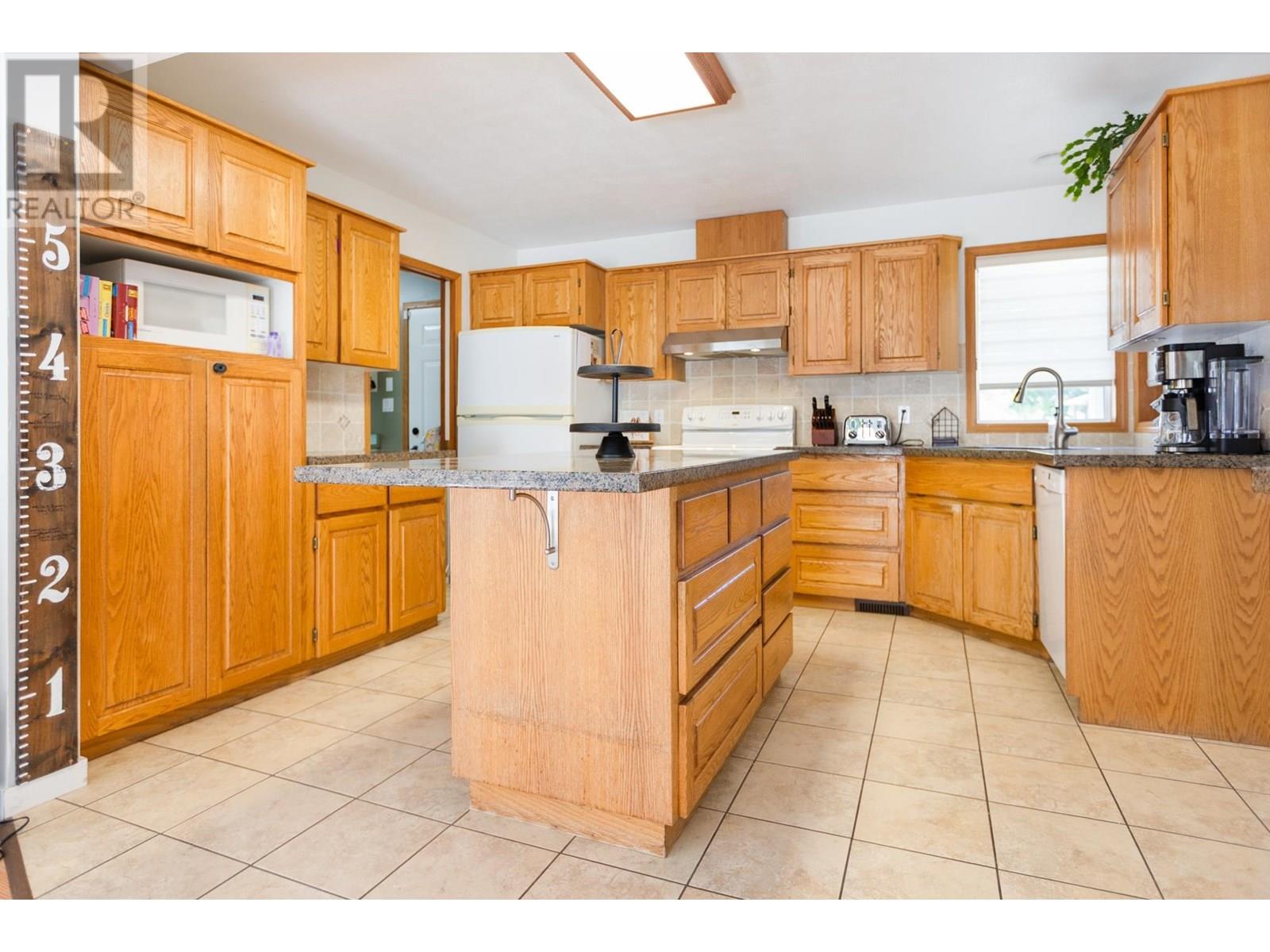 Property at 5919 ENNS PLACE image 5