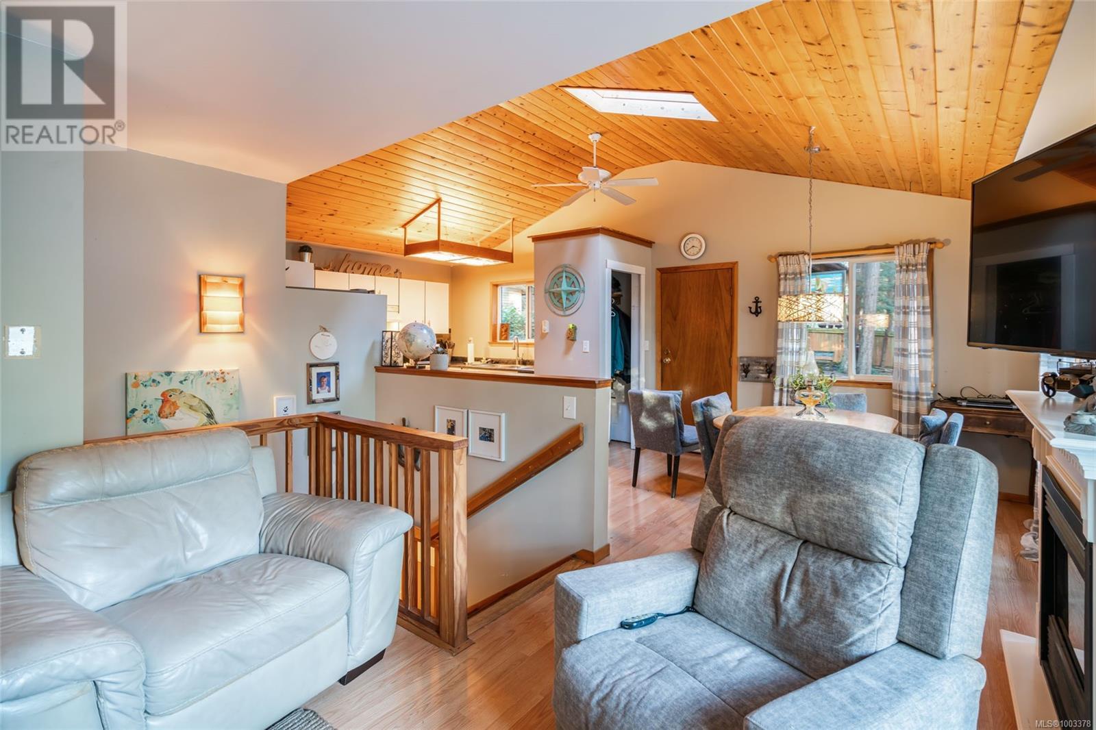Property at 1831 Oyster Way image 4