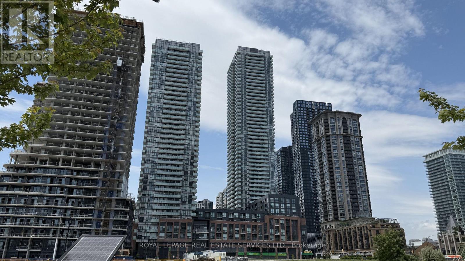 4311 - 430 Square One Drive, Mississauga, Ontario  L5B 0L6 - Photo 2 - W12223268