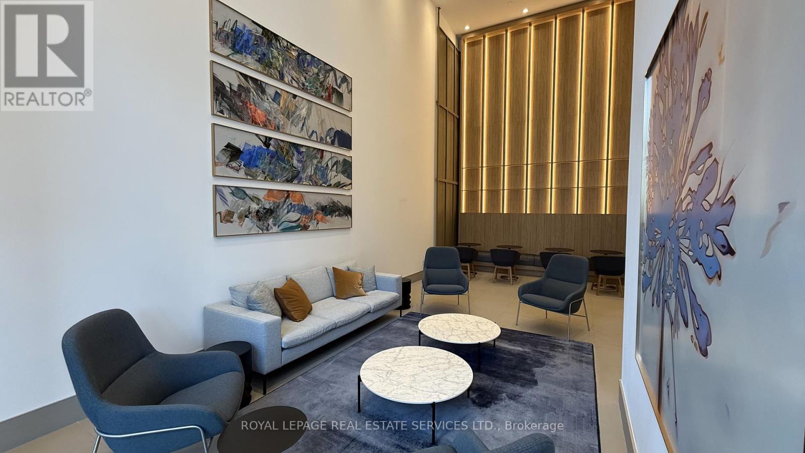 4311 - 430 Square One Drive, Mississauga, Ontario  L5B 0L6 - Photo 3 - W12223268