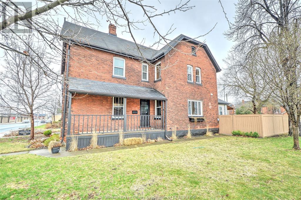Property at 715 WALKER ROAD image 3